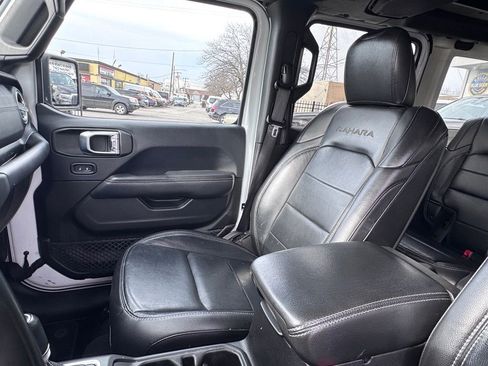 Certified 2018 Jeep Wrangler Unlimited Sahara image 14