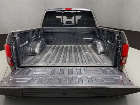 Used 2018 Ford F150 Lariat w/ Equipment Group 502A Luxury AWD/4WD image 23
