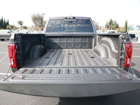 New 2026 RAM 3500 Laramie AWD/4WD image 34