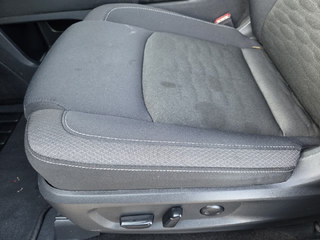 Used 2025 Nissan Pathfinder SV FWD image 19