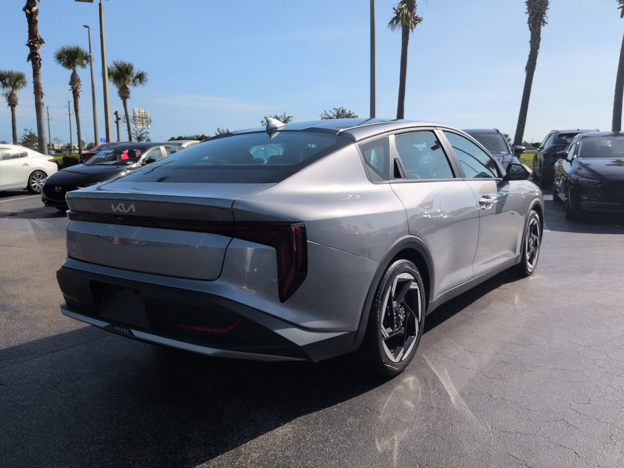 Used 2025 Kia K4 EX FWD image 4