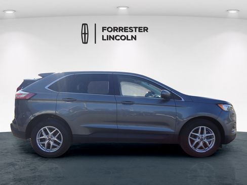 Used 2022 Ford Edge SEL w/ Convenience Package AWD/4WD image 2