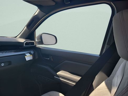 New 2026 Toyota Tacoma SR5 image 11