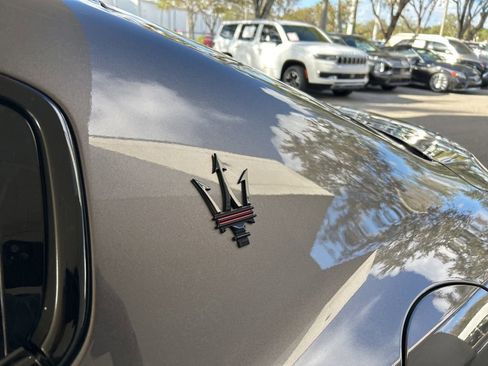 Used 2019 Maserati Ghibli S GranSport image 22