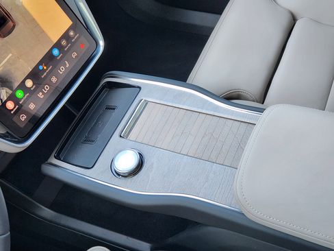 New 2025 Volvo EX90 Ultra image 19