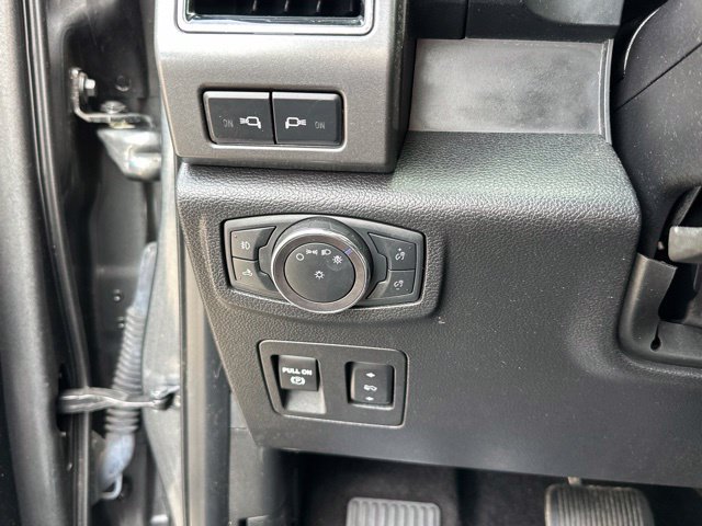 Used 2018 Ford F150 XLT w/ Equipment Group 302A Luxury AWD/4WD image 11