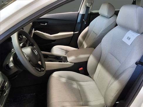 Used 2025 Honda Accord LX image 14