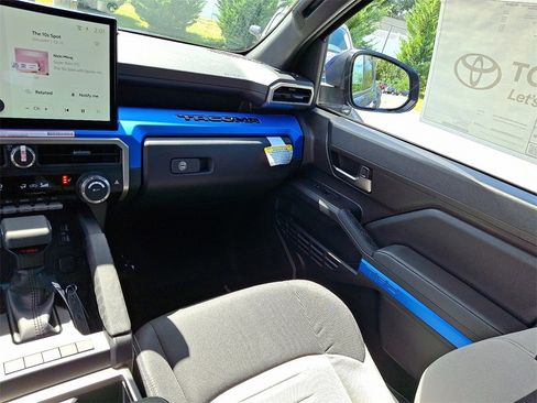 New 2025 Toyota Tacoma TRD Off-Road image 11