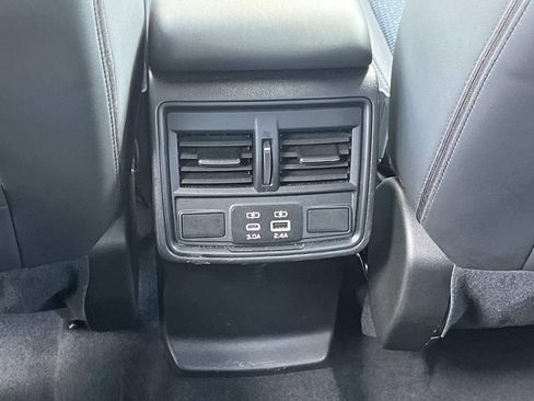 Used 2025 Subaru Forester Premium AWD/4WD image 17