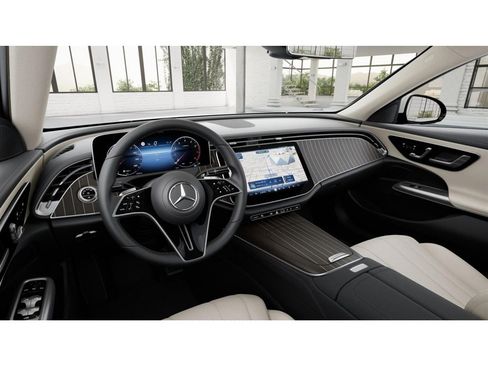 New 2026 Mercedes-Benz E 450 4MATIC Sedan image 3