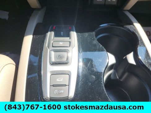 Used 2016 Honda Pilot Touring image 33