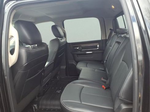 Used 2018 RAM 1500 Laramie image 8