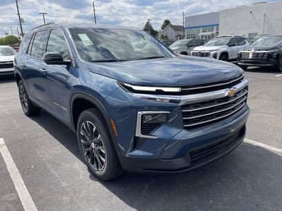 New 2026 Chevrolet Traverse LT w/ Sun and Wheel Package