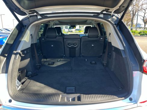 Used 2025 Acura MDX FWD image 24