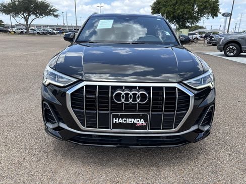 Used 2022 Audi Q3 2.0T Premium Plus w/ Premium Plus Package AWD/4WD image 11
