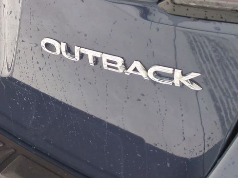 Used 2023 Subaru Outback Premium image 12