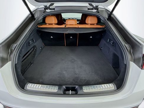 Certified 2025 Mercedes-Benz GLC 300 4MATIC image 27