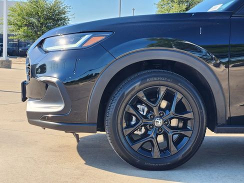Used 2025 Honda HR-V Sport image 8