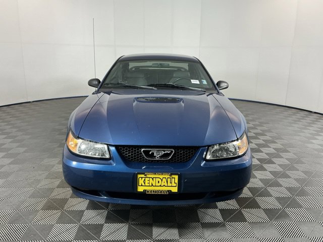 Used 2000 Ford Mustang GT RWD image 2