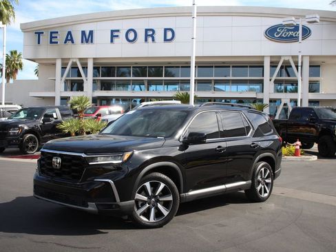 Used 2023 Honda Pilot Elite image 2