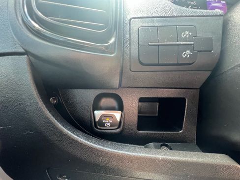 Used 2024 RAM ProMaster 2500 FWD image 33