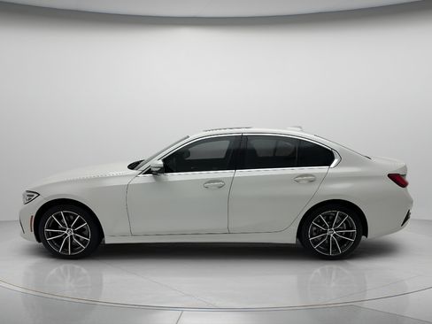 Used 2020 BMW 330i xDrive Sedan w/ Convenience Package AWD/4WD image 5