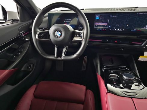 Certified 2025 BMW 530i xDrive w/ M Sport Package image 21