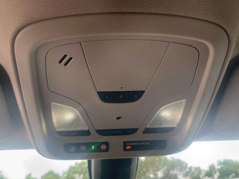 Used 2020 Chevrolet Impala Premier FWD image 27