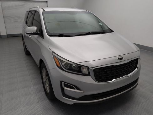 Used 2019 Kia Sedona EX image 14