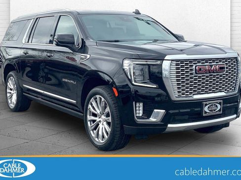 Used 2023 GMC Yukon XL Denali AWD/4WD image 1