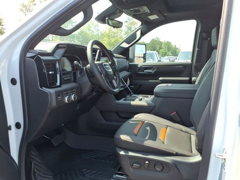 New 2026 GMC Sierra 2500 AT4 w/ AT4 Premium Plus Package AWD/4WD image 21