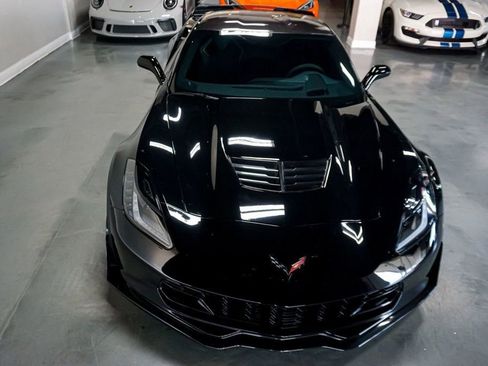 Used 2015 Chevrolet Corvette Z06 w/ 3LZ Preferred Equipment Group RWD image 40