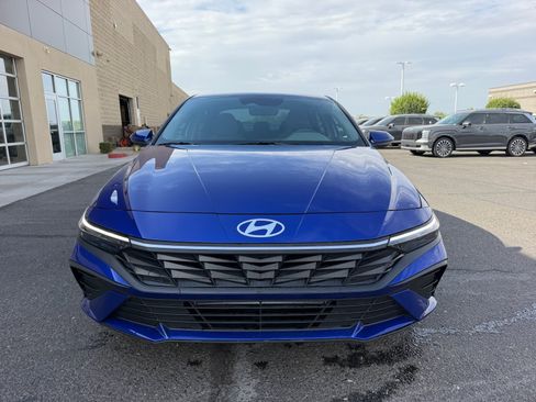 Certified 2024 Hyundai Elantra SEL FWD image 23