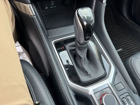 Used 2023 Subaru Forester Touring image 22