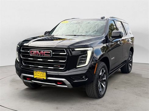 Used 2025 GMC Yukon AT4 w/ AT4 Premium Package image 3
