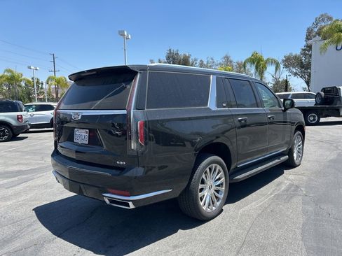 Used 2022 Cadillac Escalade ESV Premium Luxury RWD image 5