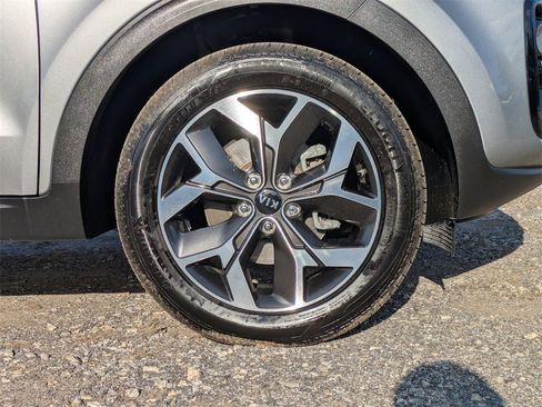 Used 2022 Kia Sportage EX w/ EX Technology Package image 10