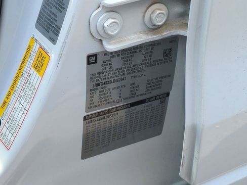 Used 2020 Buick Envision Premium w/ Driver Confidence Package image 34