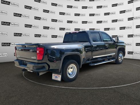 Used 2024 Chevrolet Silverado 3500 High Country w/ High Country Premium Package AWD/4WD image 6