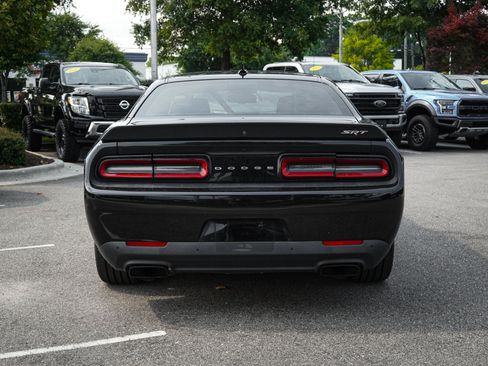 Used 2016 Dodge Challenger SRT Hellcat RWD image 9
