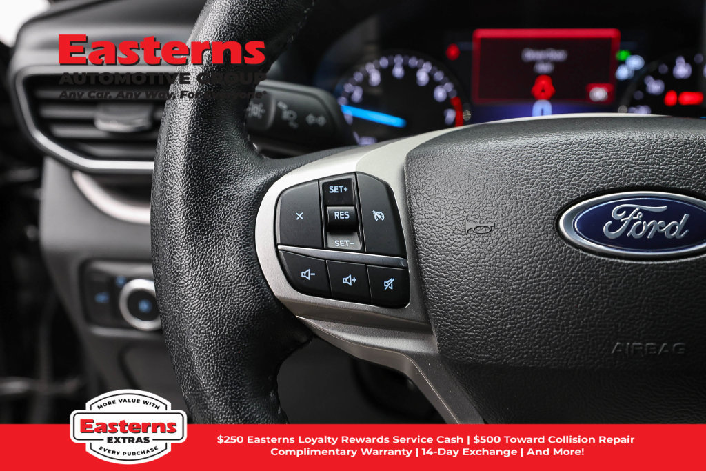 Used 2023 Ford Explorer XLT w/ Equipment Group 202A AWD/4WD image 16