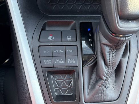 Certified 2024 Toyota RAV4 LE image 28