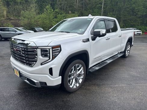 Used 2024 GMC Sierra 1500 Denali w/ Technology Package AWD/4WD image 5