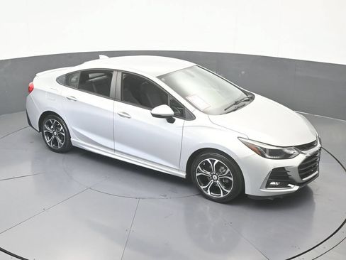 Used 2019 Chevrolet Cruze LT w/ RS Package FWD image 46