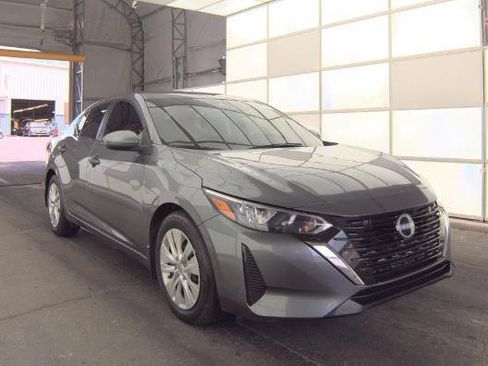 Used 2024 Nissan Sentra S FWD image 2