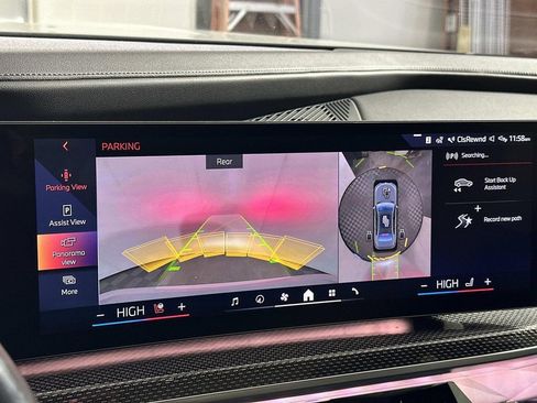 Used 2023 BMW 740i image 12