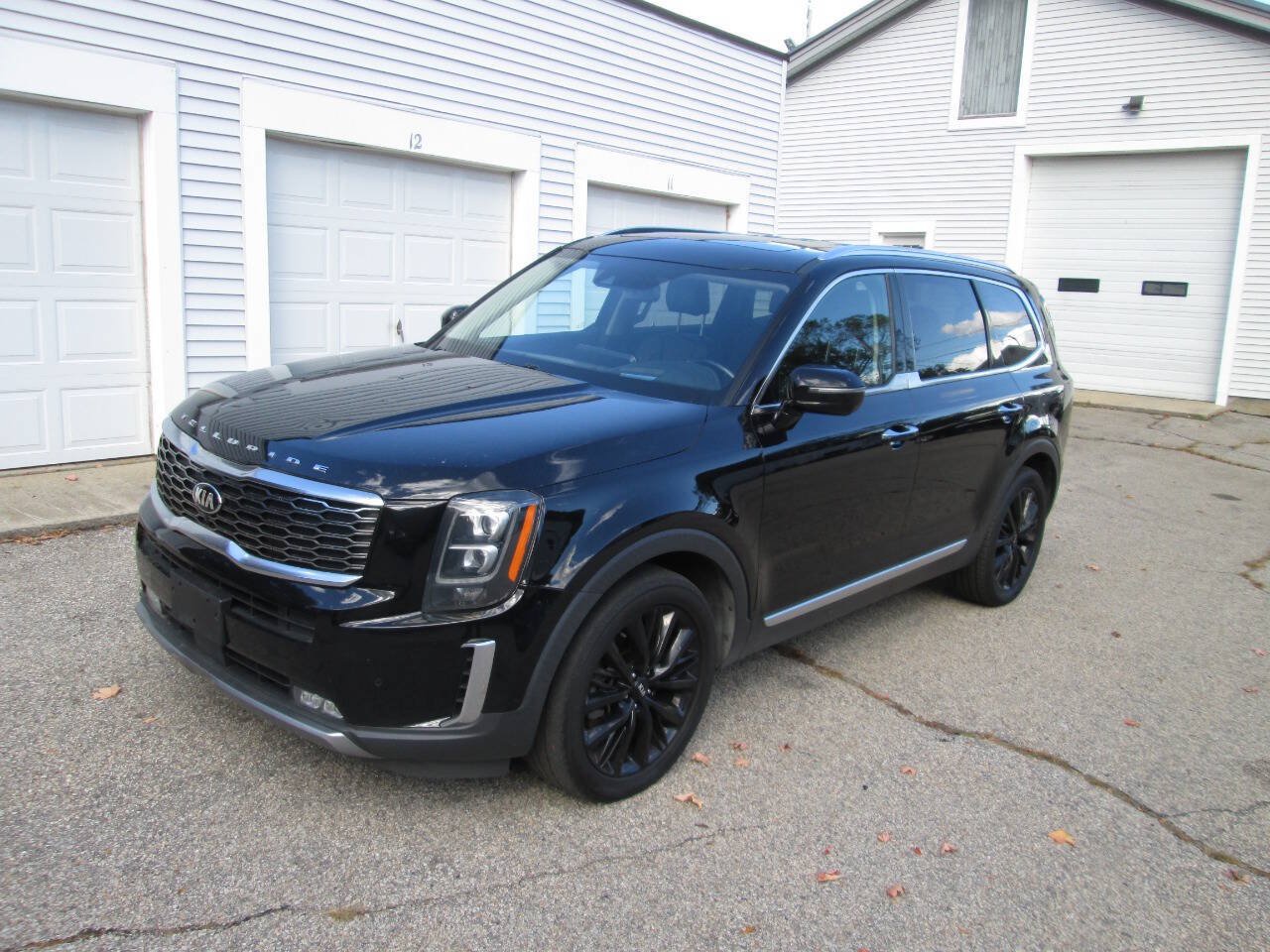 Used 2020 Kia Telluride SX w/ SX Prestige Package AWD/4WD image 2