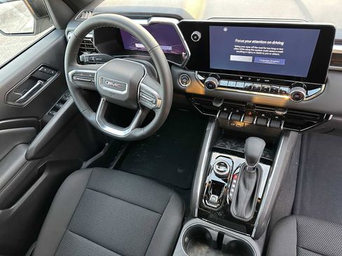 New 2026 GMC Canyon Elevation w/ Convenience Package image 11