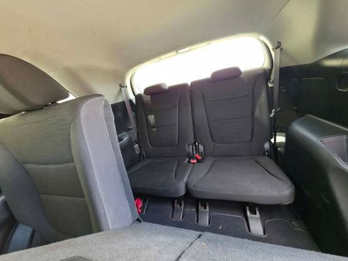Used 2014 Kia Sorento LX FWD image 16