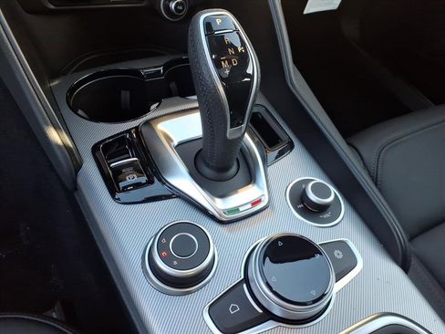 New 2025 Alfa Romeo Giulia RWD w/ Driving Assist Package image 24